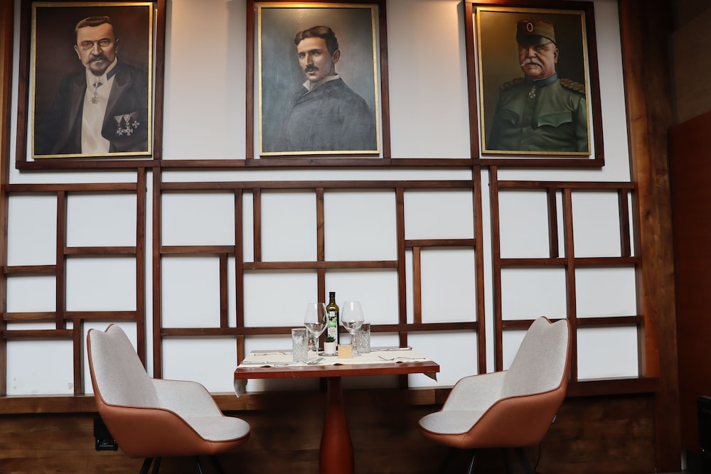 מזון ומשקאות