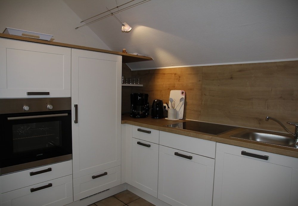 Ferienwohnung Astenpanorama — 4-Star Luxury Hotel in Winterberg, Germany