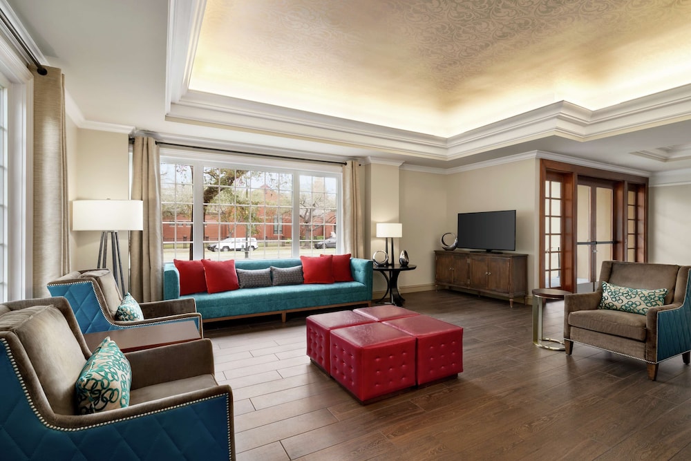 Hampton Inn New Orleans St. Charles Ave. Garden District - photo 4