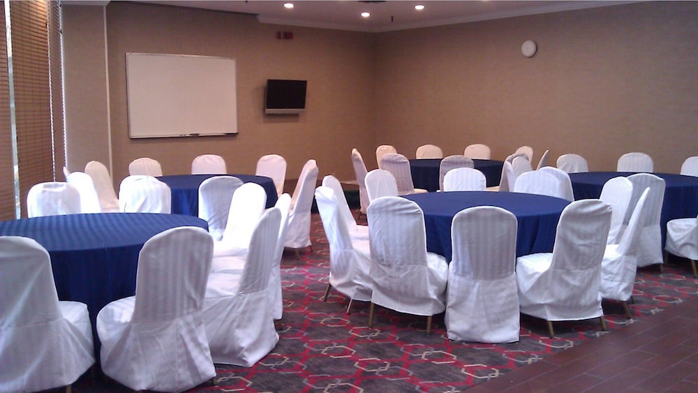 Adria Hotel And Conference Center - photo 47