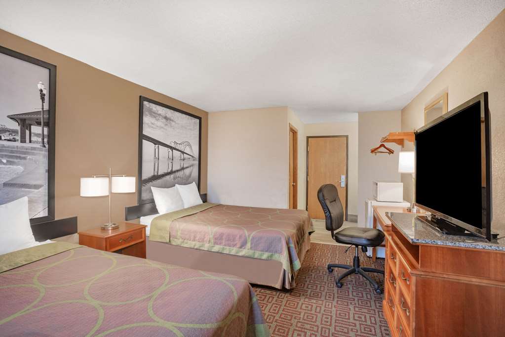 Super 8 by Wyndham Fort Madison - photo 16