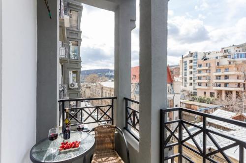 Luxury landing in the city center
