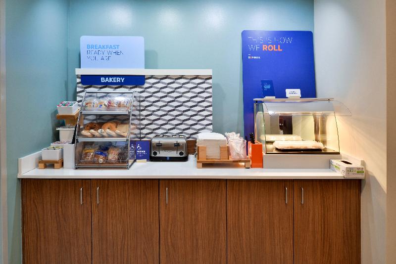 Holiday Inn Express Blowing Rock South by IHG - photo 70