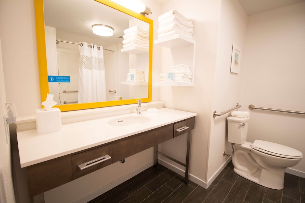 Hampton Inn Decatur Mt. Zion - photo 7