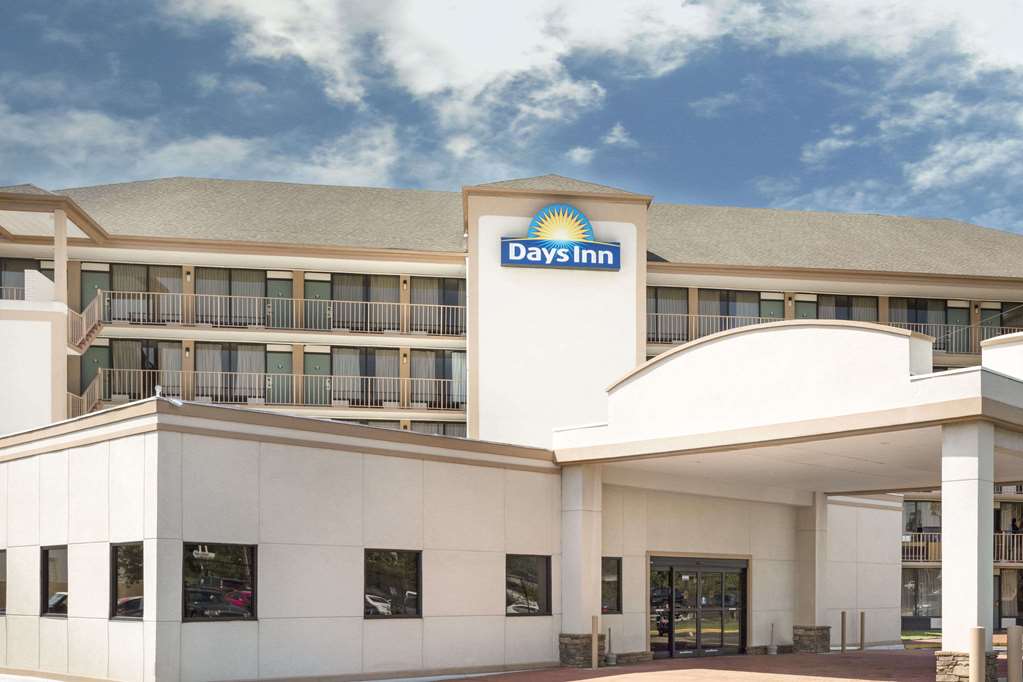 Days Inn by Wyndham Columbus North Fort Moore - featured photo