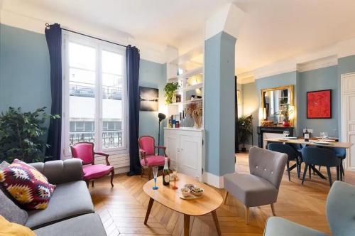 Appartement moderne à Paris près des Champs Élysées — 4-Star Luxury Hotel in Paris, France