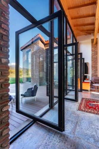 Villa Chateau Artwine