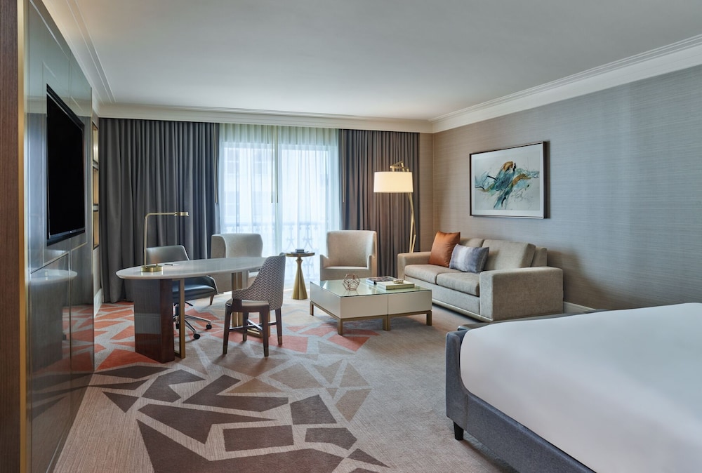 Hotel Crescent Court - photo 13