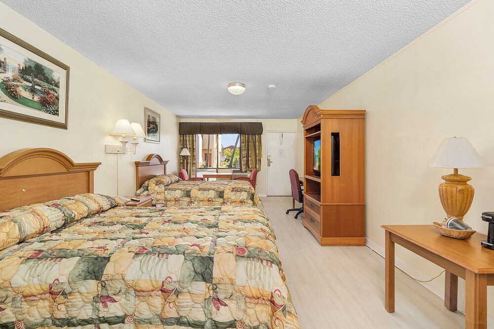 Tahitian Inn Motel - photo 5