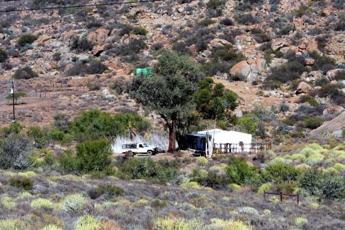 Middelkraal Accommodation - carbon neutral hotel in Garies
