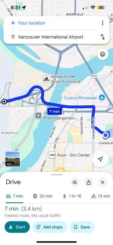 Vancouver airport 7mins away joy room in Richmond, Canada