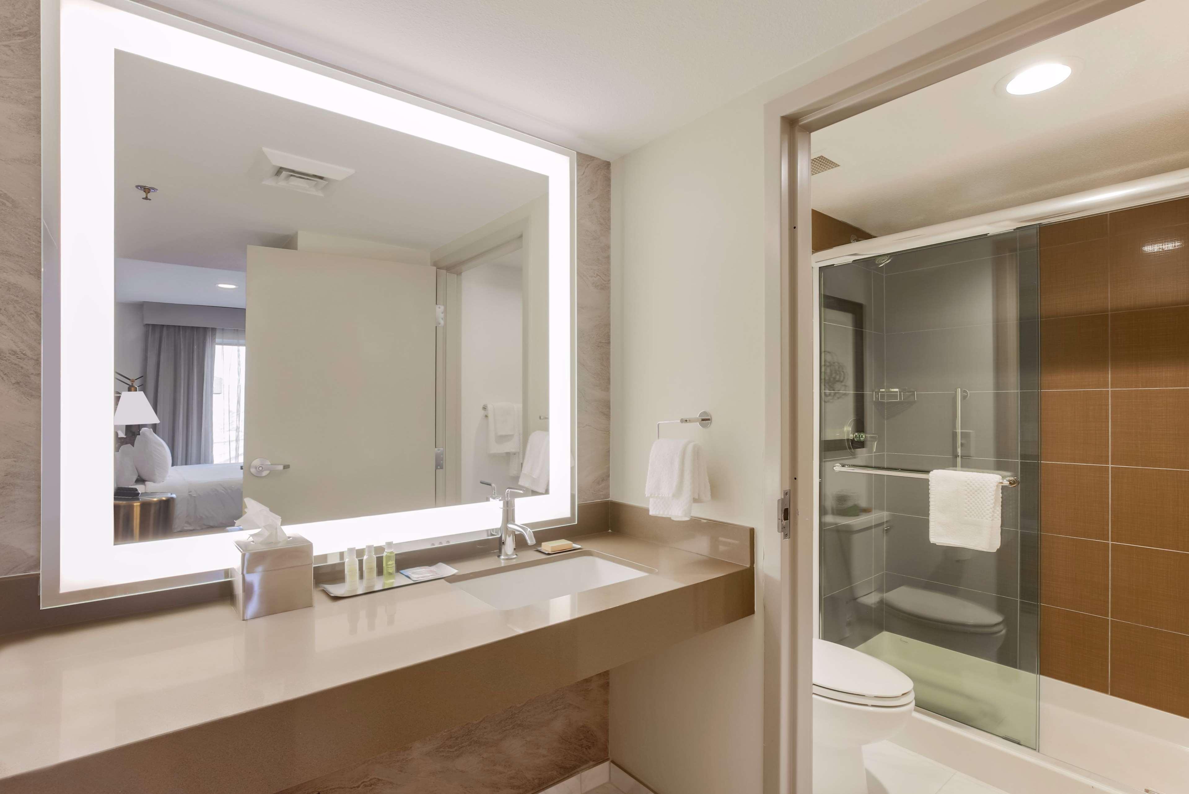 DoubleTree Suites by Hilton Sacramento Rancho Cordova - photo 48