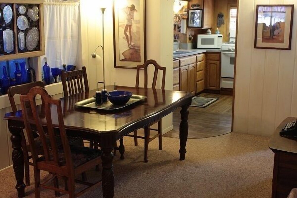 Holly's Place - photo 13