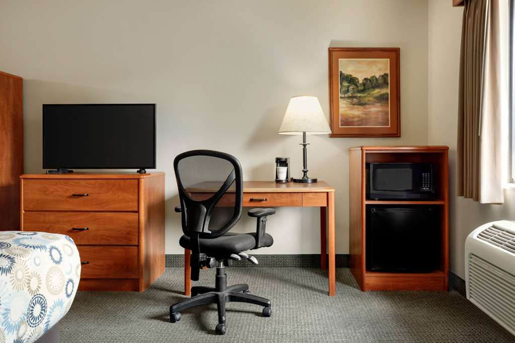 AmericInn by Wyndham Havre - photo 13