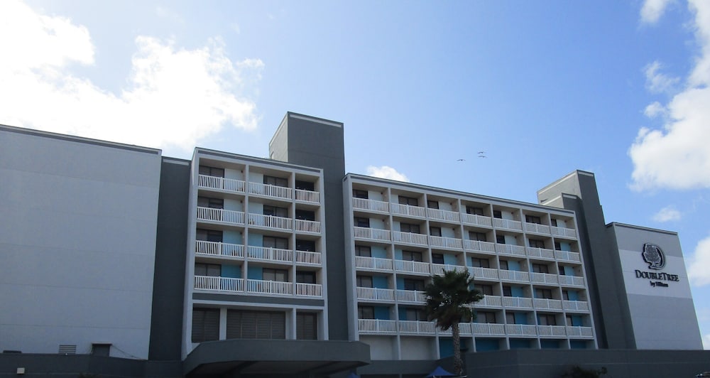 DoubleTree by Hilton Corpus Christi Beachfront - photo 7
