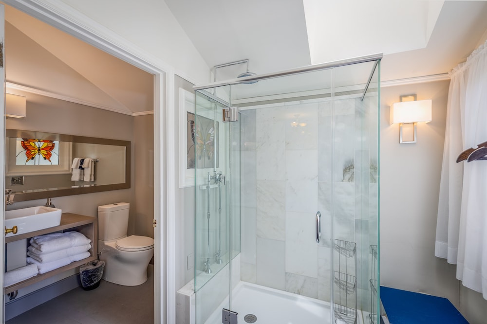 Nantucket Whale Inn - photo 59