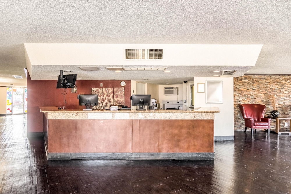 Rodeway Inn & Suites Fresno - photo 4