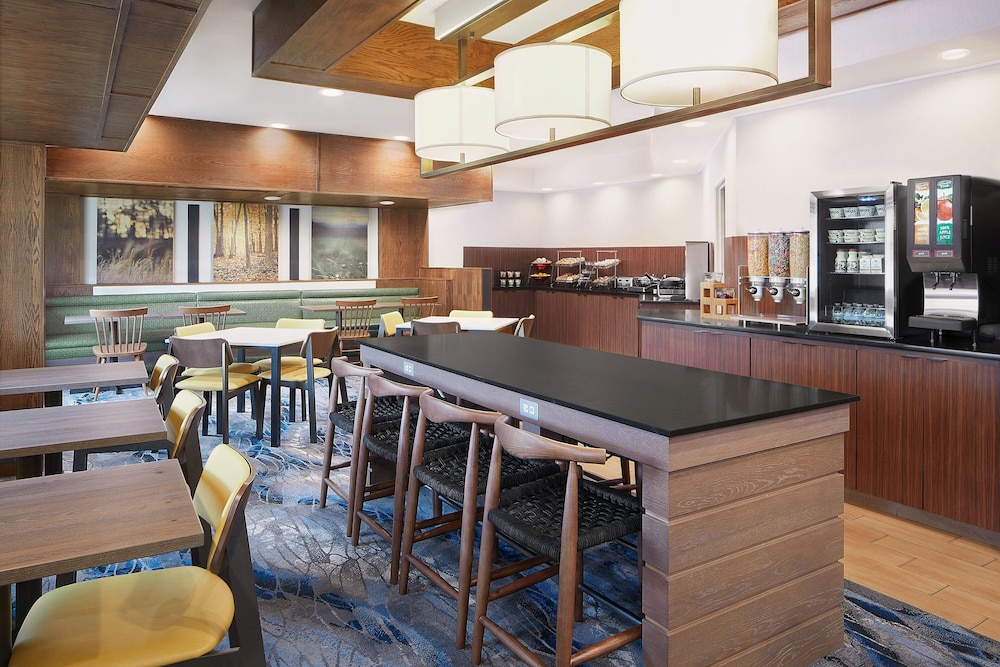 Fairfield Inn by Marriott Huntsville - photo 18