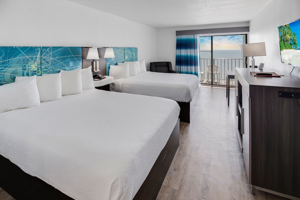 Tropical Seas Hotel - photo 15
