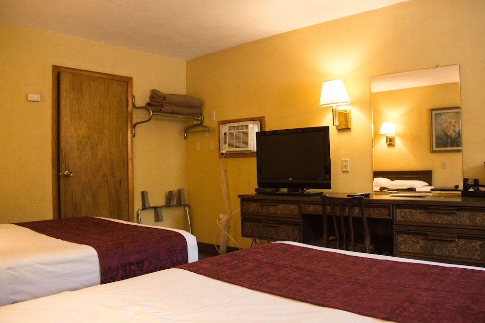 Fran Cove Motel - photo 15