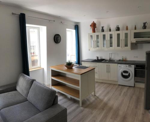 Joli Logement Au Centre de Trevoux — hotel in Trevoux