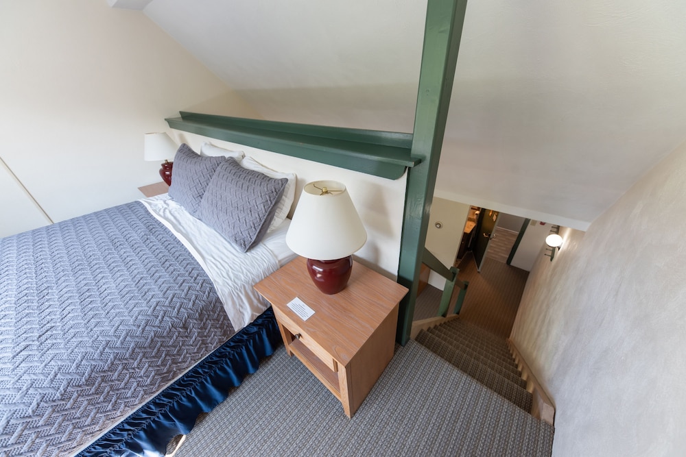 Sugarloaf Inn - photo 15