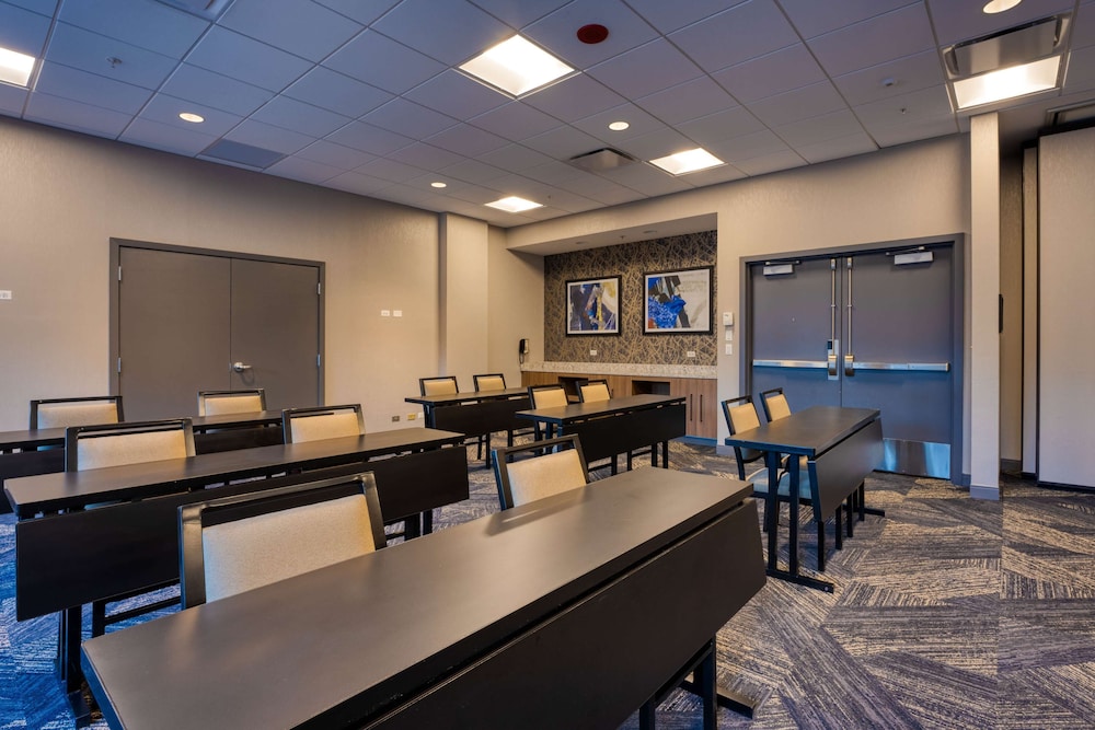 Hampton Inn & Suites Chicago Downtown - photo 54