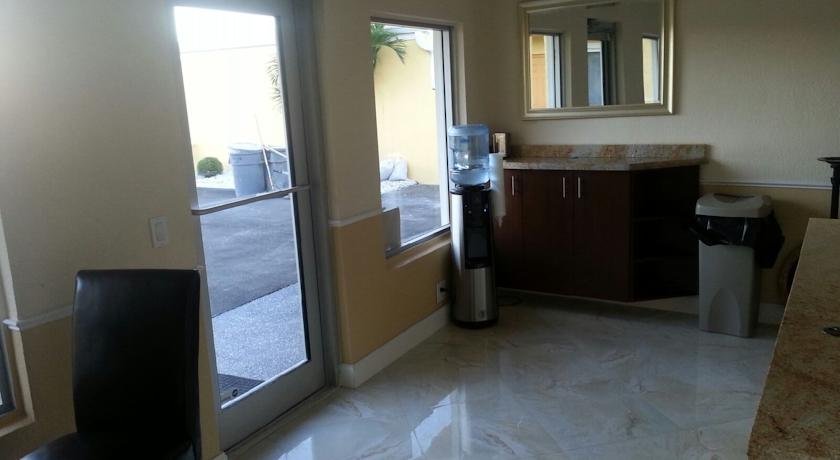 Belvedere Inn — Miramar — photo 4