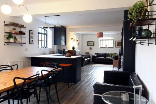 The Hop Loft @ The Old Granary — 4-Star Luxury Hotel in Rye, United Kingdom