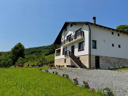 Cabana FloriDeea in Unknown City, Romania