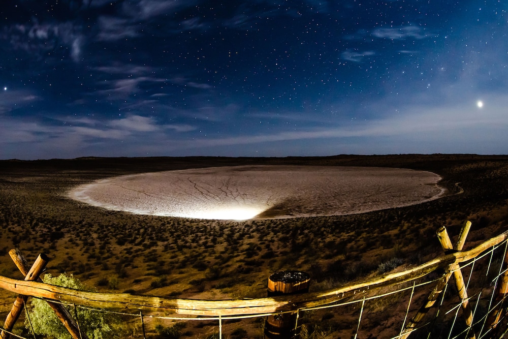 Xaus Lodge — 4-Star Luxury Hotel in Upington, South Africa