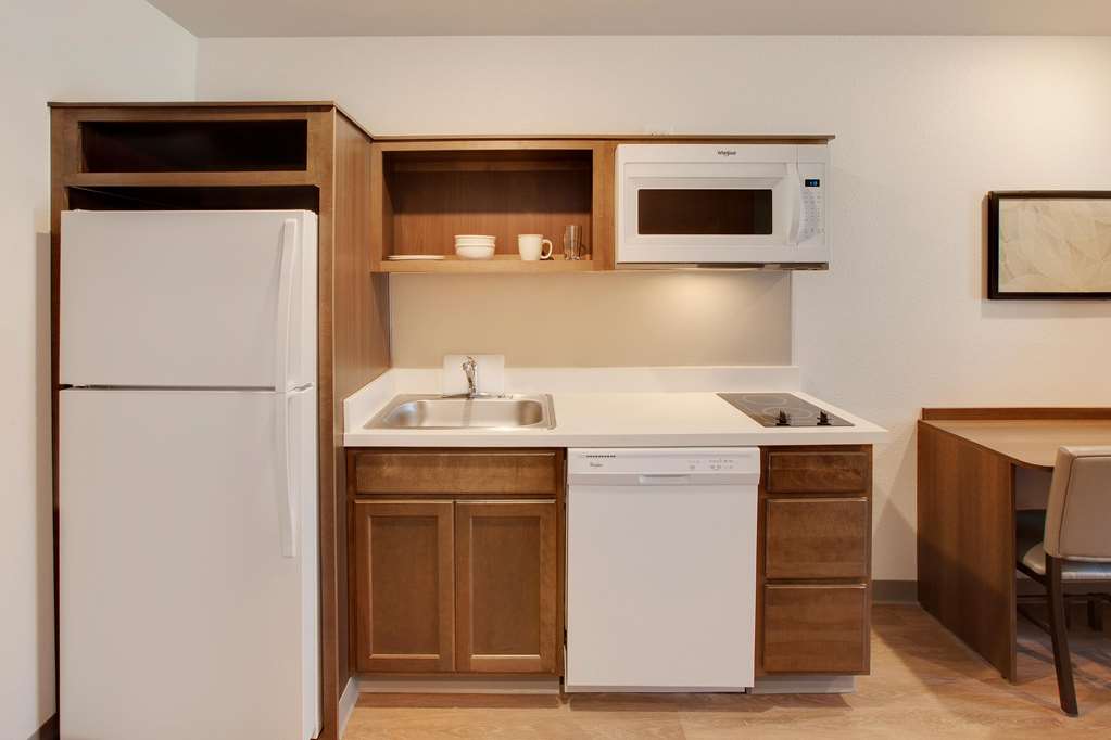 WoodSpring Suites Houston Northwest - photo 12