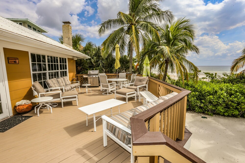 3610 Estero Blvd - photo 17