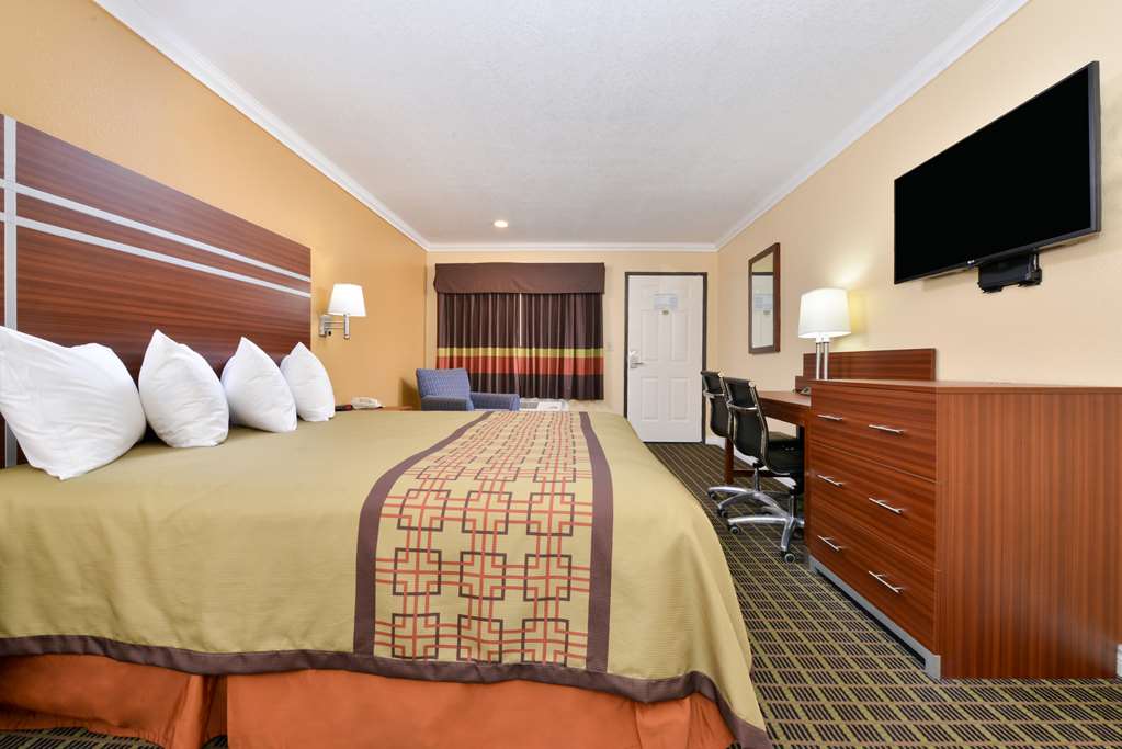 Americas Best Value Inn Azusa Pasadena - photo 6