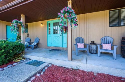 2 Bella Vista Cottages near Cannonsburg w Parking — hotel in Rockford
