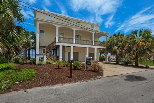 Lets Do Sunset by Gulf Coast Getaways - last minute hotel in Unknown City