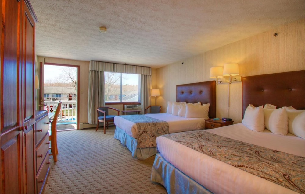 Rhumb Line Resort - photo 12