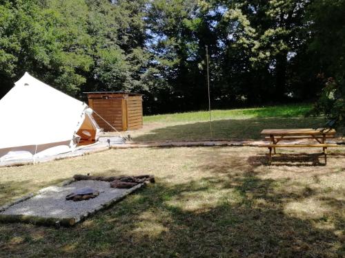 Tente Insolite 1 a 5 Personnes pet-friendly hotel Plouray