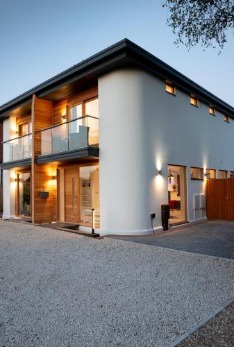 King Bed Joy Lane Chichester near Goodwood in Chichester, United Kingdom