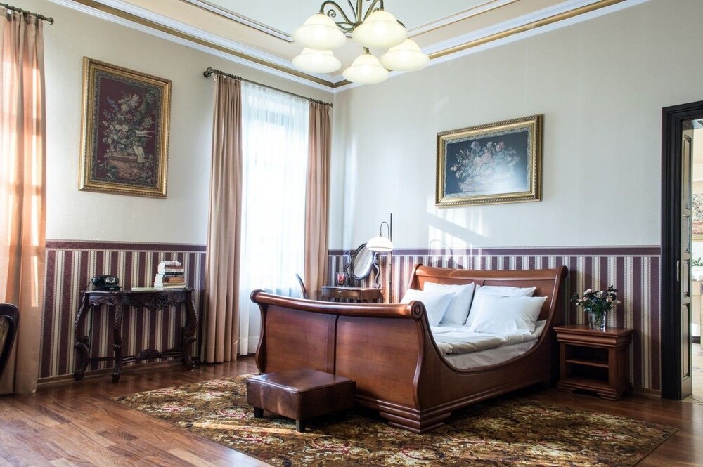 Pałac w Małkowie — hotel in Warta