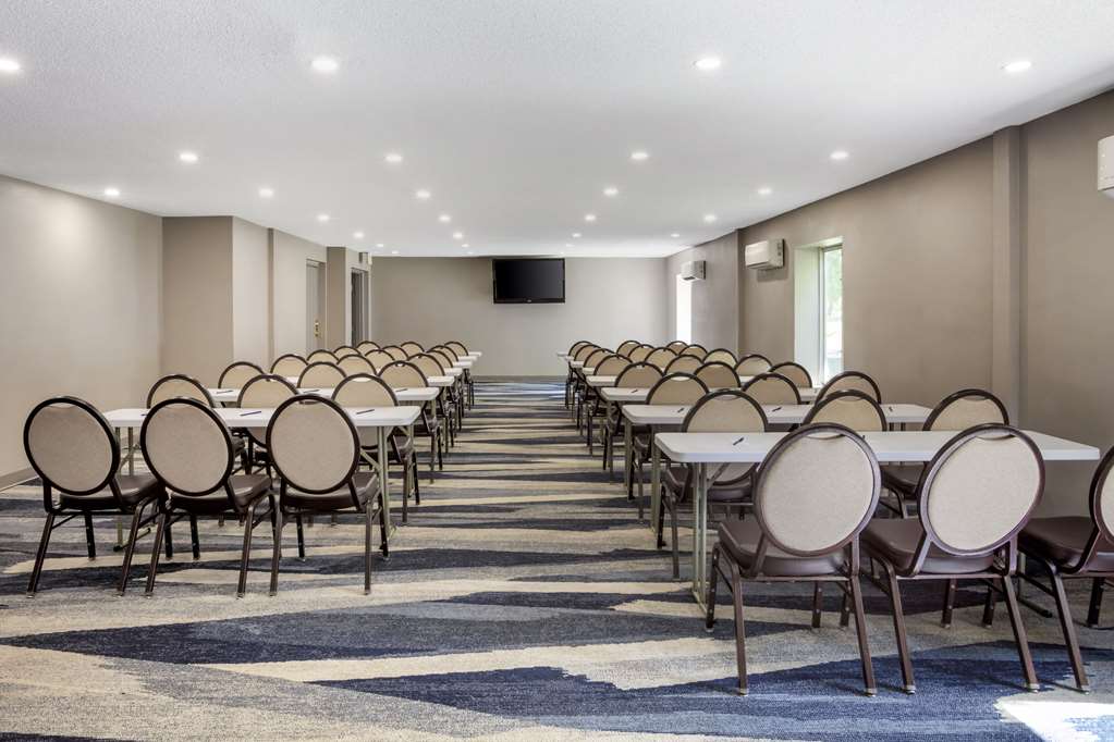 Comfort Suites Nashville Airport BNA - photo 44