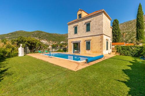Villa Dubravka heated outdoor pool and indoor jacuzzi