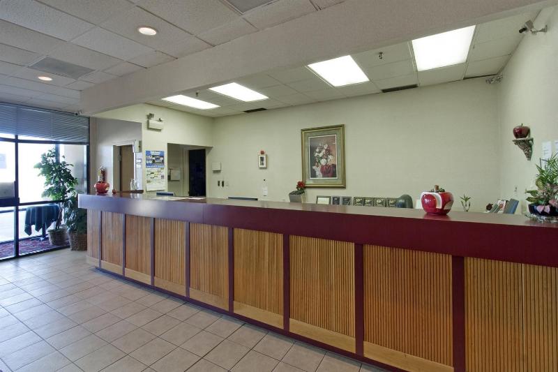 Americas Best Value Inn Forest - photo 13