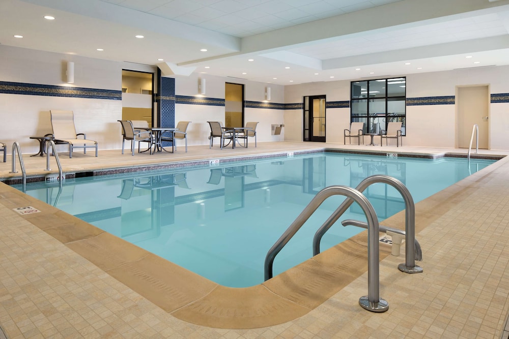 Hampton Inn & Suites Edgewood Aberdeen South - photo 24