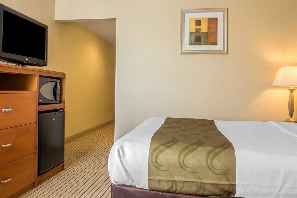 Quality Inn Spring Valley Nanuet - photo 12