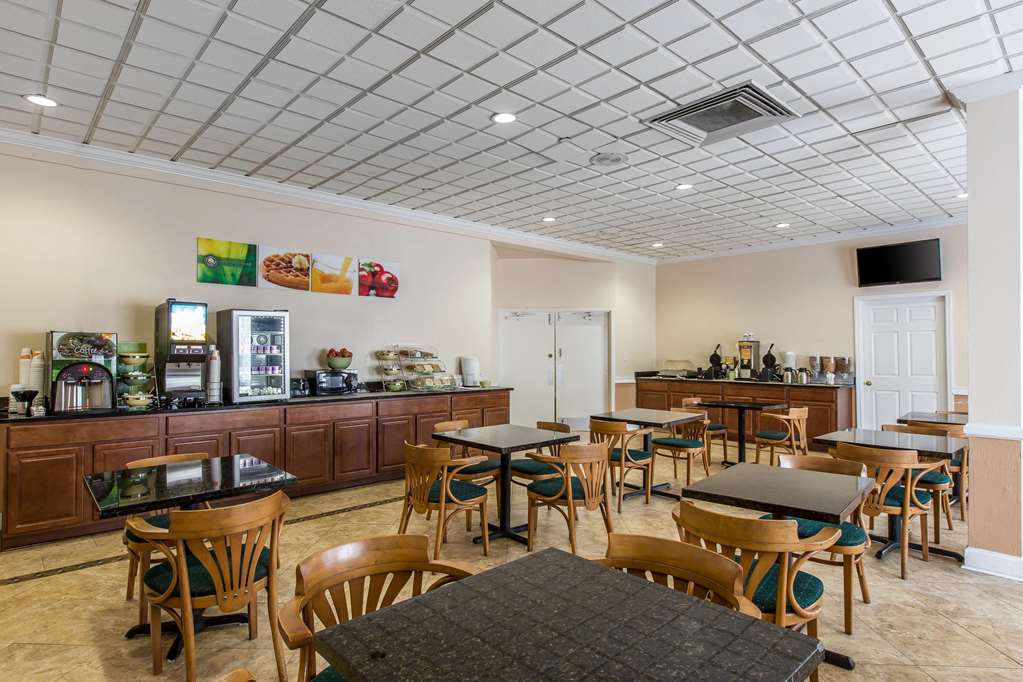 Quality Inn Savannah Midtown - photo 21