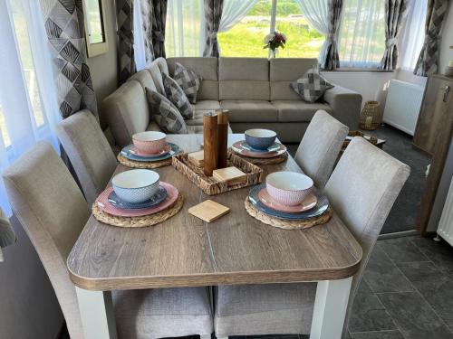Visma Caravan — Unknown City — photo 4