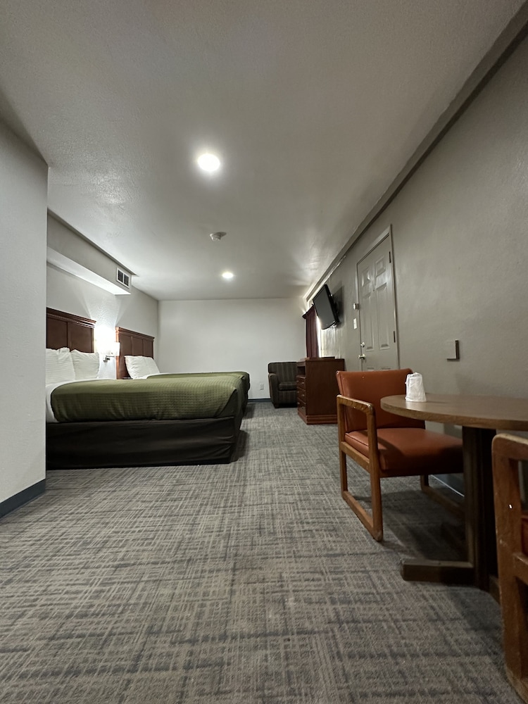 Llano Motel - photo 22