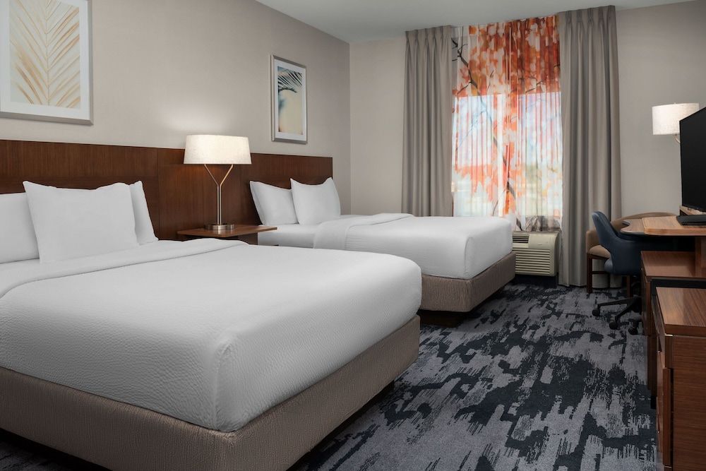 Fairfield Inn & Suites by Marriott Panama City Beach - photo 10