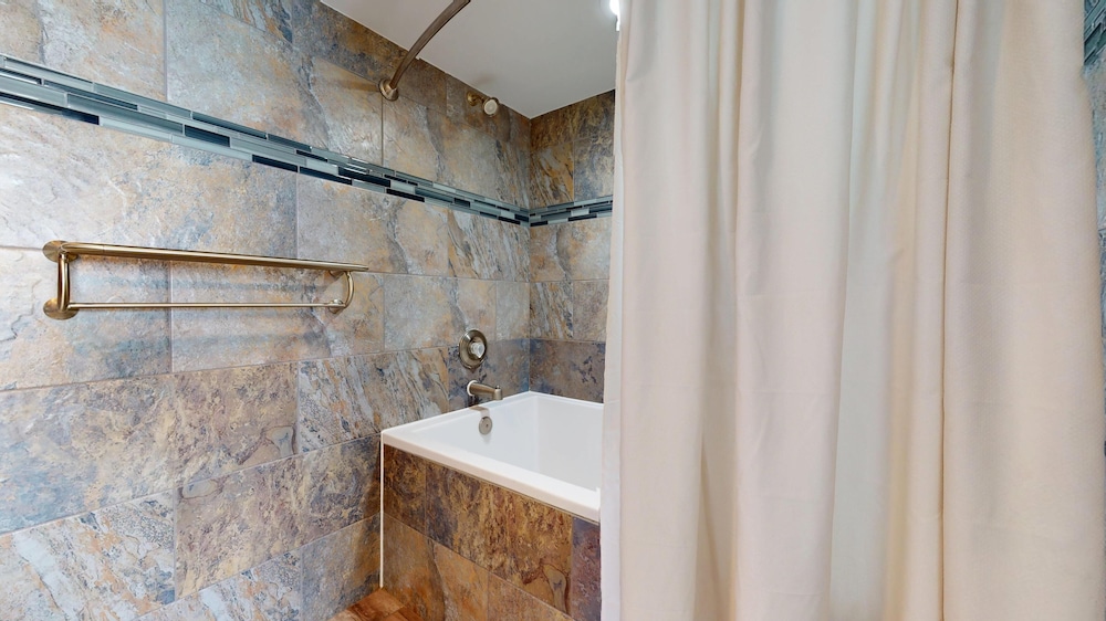 Beachside Towers at Sandestin by Gibson Beach Rentals - photo 434